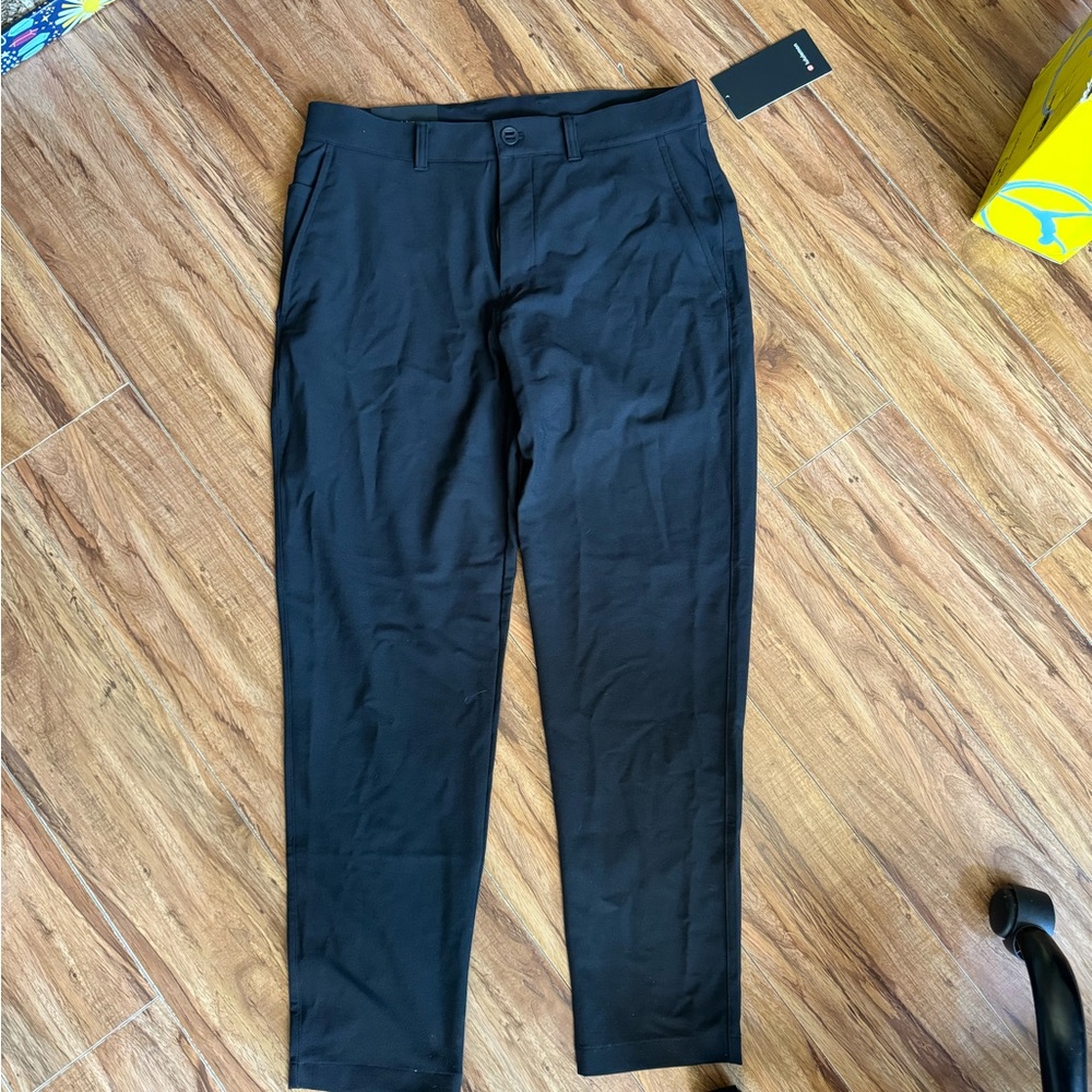 NWT Lululemon pleated pants